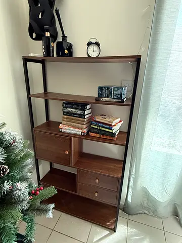 Bookshelf
