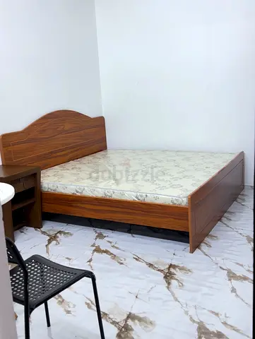 Wooden double bed frame with mattress[180-190] - good condition
