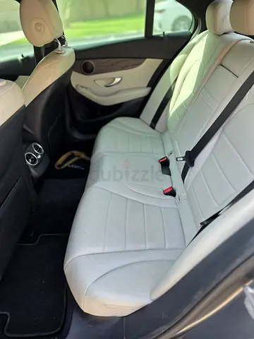 Mercedes-Benz C-Class C300 4MATIC 2018 - Canadian Specs
