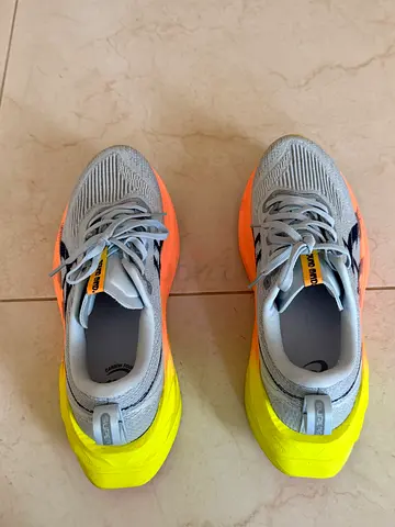 ASICS Superblast 2 Paris
Worn once only, Excellent condition
Selling because size is small