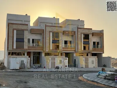 Villa for sale in Al-Haliyo 2 - Two floors and a roof, 5 rooms, at a special price including services