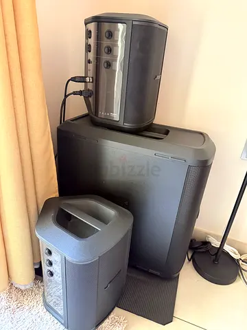 Bose speaker system - well handled and less use. In crysp condition
