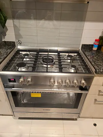 Bosch Series 8 Gas/Electric Stove 90cm