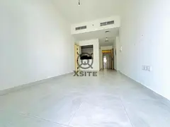 Spacious 2 BR | Well-Lit | Community View