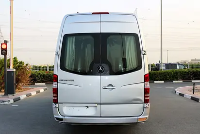 صورة 11 لـ 2009 Mercedes-BENZ SPRINTER