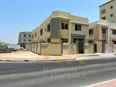 🏡 فيلا زاوية للبيع في الروضة 3 – سكني تجاري | على شارع رئيسي | 5 غرف ماستر | شاملة الكهرباء والمياه والتكييف | مؤهلة لتحقيق عائد إيجاري 150 ألف سنويً