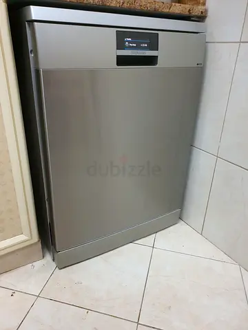 Siemens iQ700 Dishwasher 3 Racks For Sale - Excellent Condition