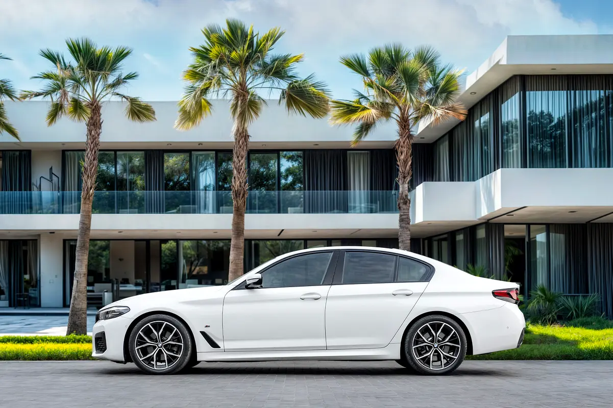 BMW 5-Series 2023