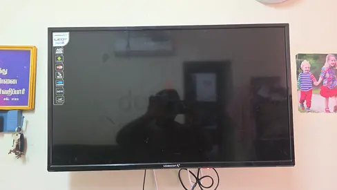 Used Videocon 32-inch LED TV in good working condition