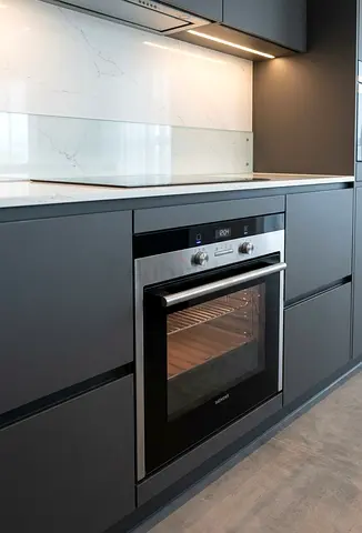 Siemens Built-In Electric Oven 60cm – German Engineering | Premium Performance