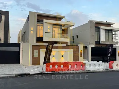 Brand new villa with a yard, electricity, water, and air conditioning. Super deluxe finishing. Located next to a mosque. No annual fees.