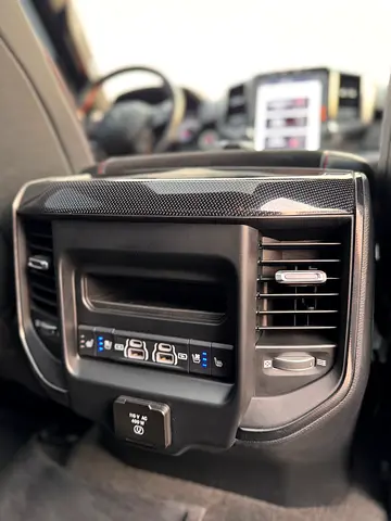 2022 RAM 1500 TRX 照片 12