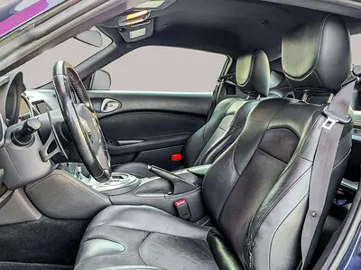 2017 Nissan 370Z — фото 12