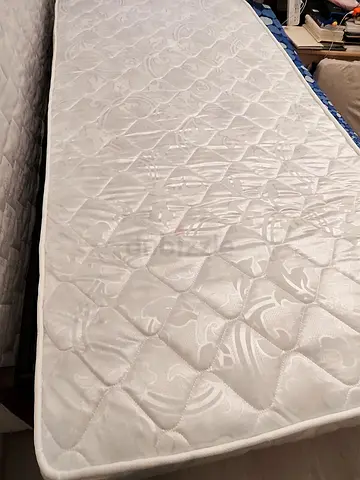 Single Mattress in excellent Condition - Foam/Coil (never Used) in original package