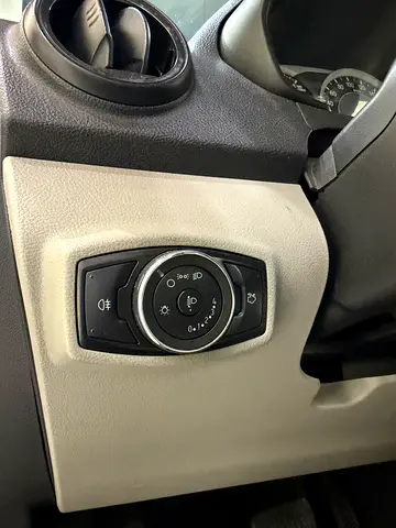 صورة مصغرة 13 لـ 2018 FORD FIGO