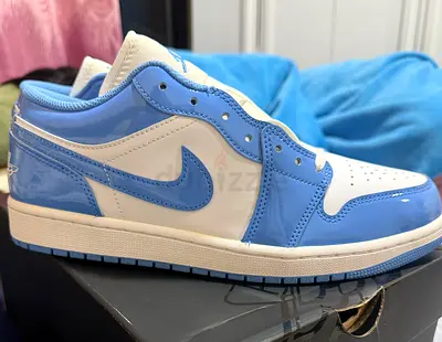 Air Jordan 1 Low SE — White/Legend Blue (UNC) — Size 10 - Brand New