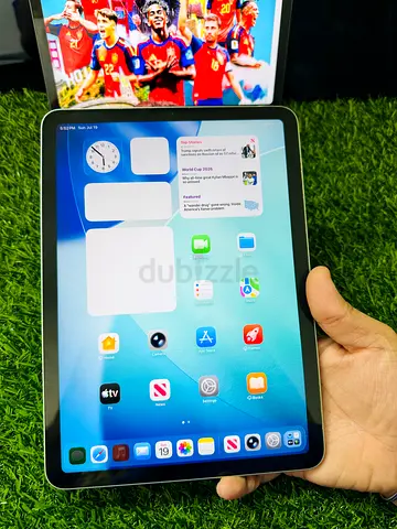 Ipad Air 4 (256GB) 2020 with all accessories warranty