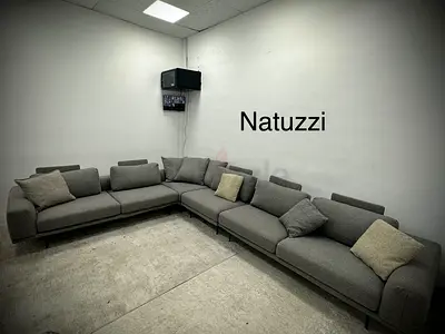 Looks great condition Natuzzi sofa
