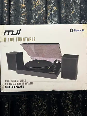 Brand New Sealed MJI H-100 Bluetooth Turntable with Speakers