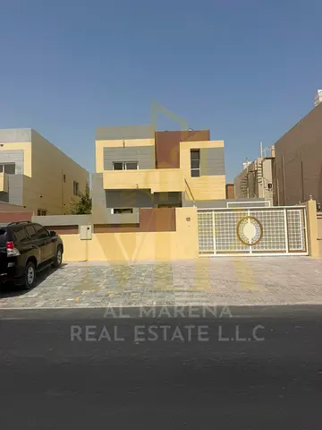 🏡 Villa for sale in Al Muwaihat 1 – Ajman | Land area 5,000 sq ft | 5 master bedrooms | Majlis and 2 living rooms | Prime location | Price AED 1,900,