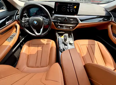 2023 BMW 5-SERIES — миниатюра 10
