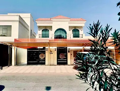 Location: Al Helio 2 – Ajman 📐 Land Area: 4,050 sq ft 🏠 Villa Features: 🛏️ 5 spacious master bedrooms 👔 Built-in wardrobes in all rooms 🚿 7 ba