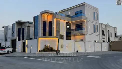 Two-story villa with a rooftop terrace, internal elevator, private pool, ready to move in with household furnishings. Price includes everything, freeh