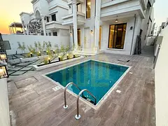 Special offer,swimming pool,No service charges,Freehold,Direct from owner,Included Registration free
