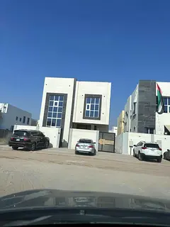 For rent in Al Helio 2: A villa featuring 5 master bedrooms, a majlis, a living area, a maid's r