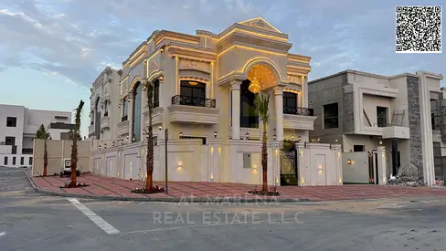 Classic corner villa, priced inclusive of registration fees, located close to services and public facilities.