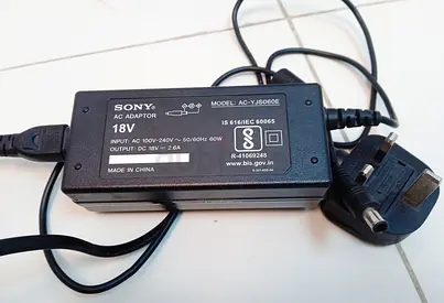 Sony AC Adapter 18V (Model AC-YJS060E) with UK Plug