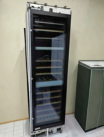 Miele 220 Bottle Built-in Wine Frdige – Premium German Collection