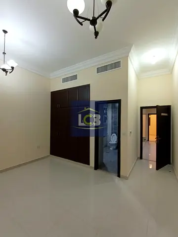 DELUXE 4 BEDROOMS HALL WITH PRIVATE YARD AT MBZ 150K