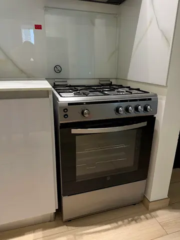 Stainless Steel Freestanding Gas Oven and Cooker - Good Condition