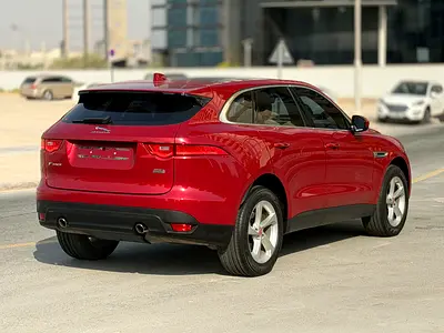 2018 Jaguar F-PACE photo 15