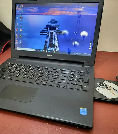 Dell Inspiron i3 Display 15. 6-inch Laptop with DVD Drive Black scratch less