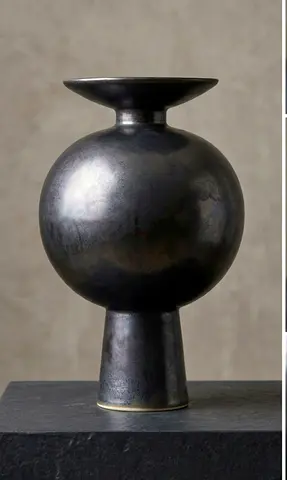 Decorative Metallic Vase / Sculpture - Modern Round Pedestal