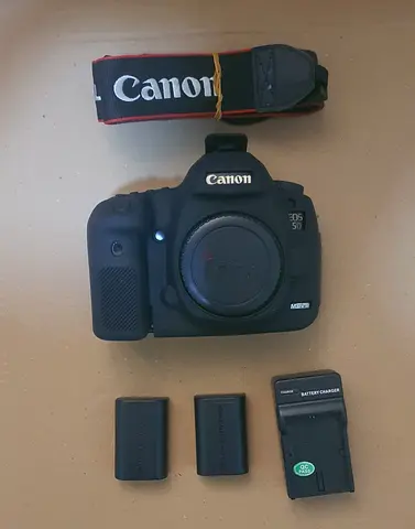 Canon EOS 5D (body only) with strap, 2 batteries and charger