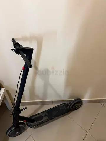 Xiaomi Electric Scooter – For Parts or Repair – With Charger
