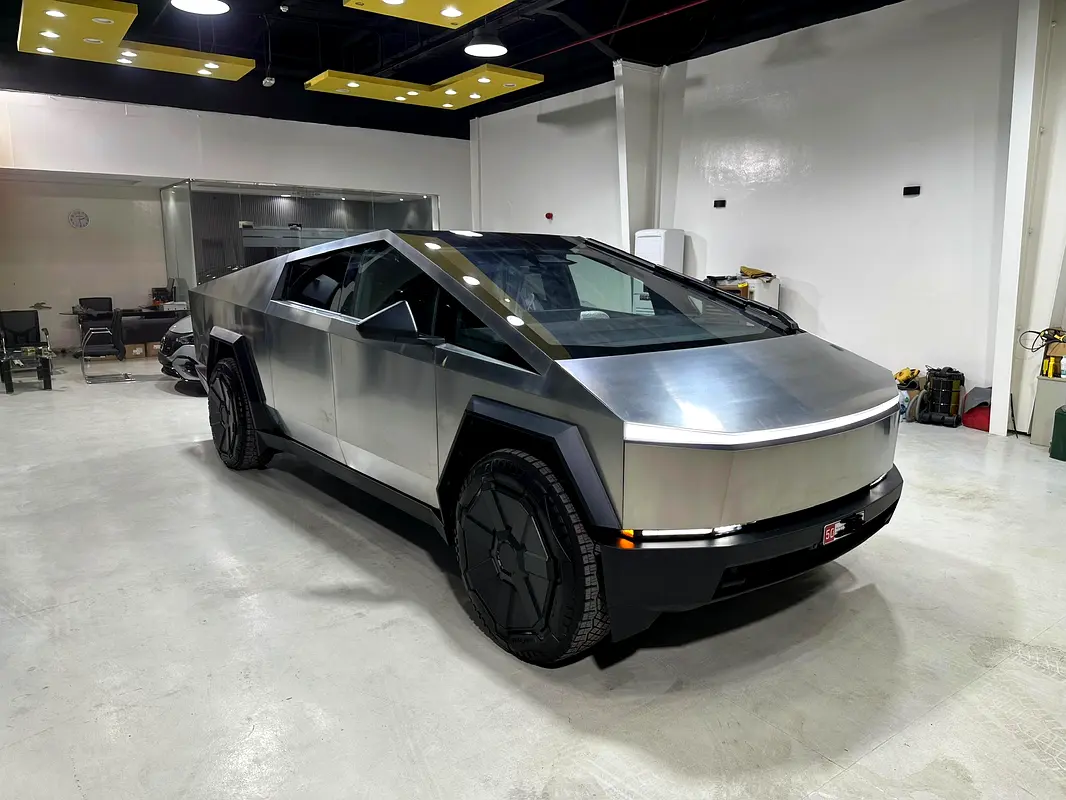 Tesla Cybertruck 2026