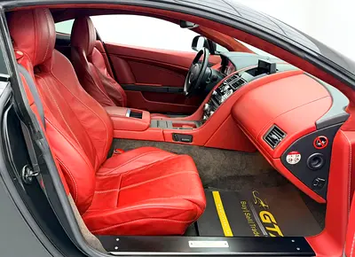 2014 Aston Martin VANTAGE — фото 9