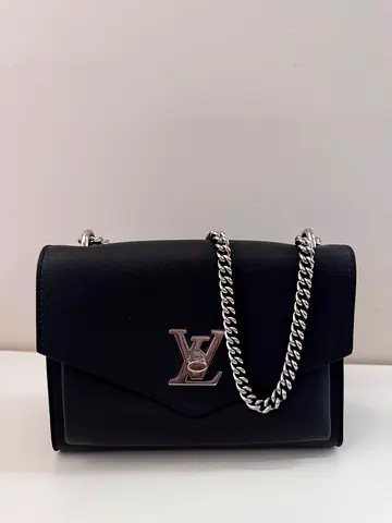 LV My LockMe Chain