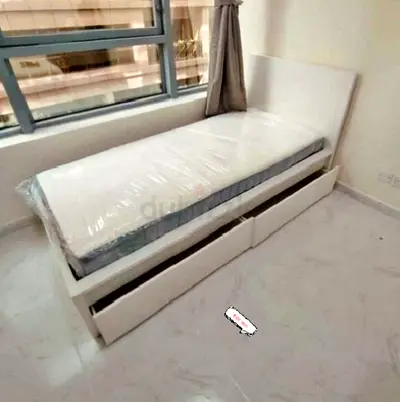 Ikea Malm single bed frame with 2 storage drawers underneath with IKEA mattress 90×200cm is availabl