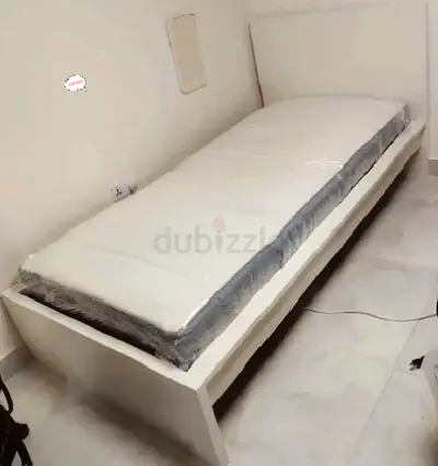IKEA Malam single bed frame with  IKEA mattress 90×200cm is available in excellent condition, not a
