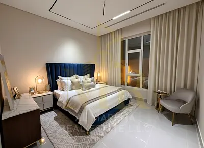 Luxury villa with a prime location close to services and public facilities, price includes air conditioning.