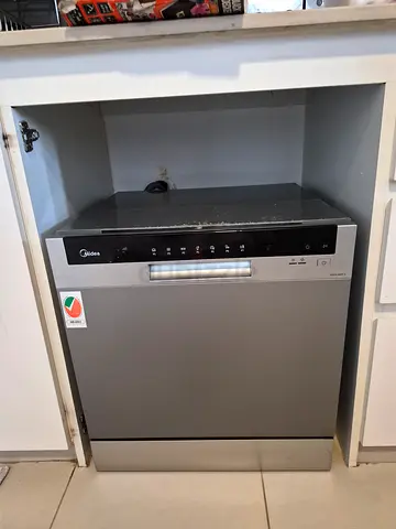 Midea Compact Tabletop Dishwasher