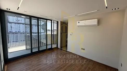 فيلا فاخرة للبيع في الزوراء عجمان | أسلوب حياة استثنائي على الواجهة الساحلية عنوان الأناقة والخصوصية والرفاهية