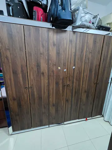 Leaving country due to job loss. Furniture need to be sold