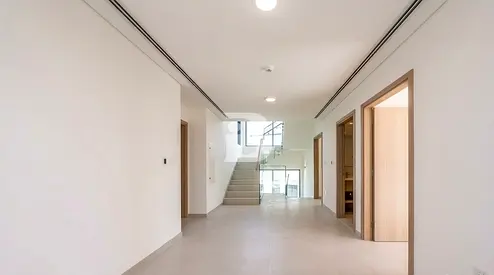Vacant Villa | Big Plot | Single Row | 4 Bedroom