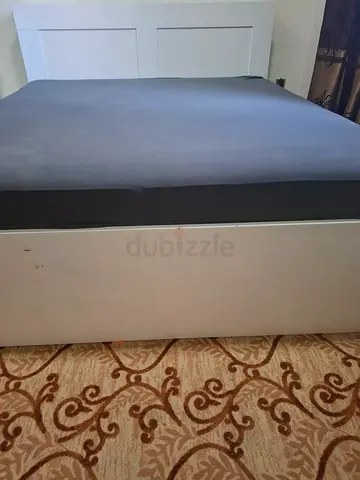 IKEA KING SIZE SOTORAGE BED